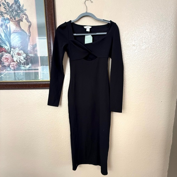H&M Dresses & Skirts - NWT H&M Long Sleeve Dress Size XS
